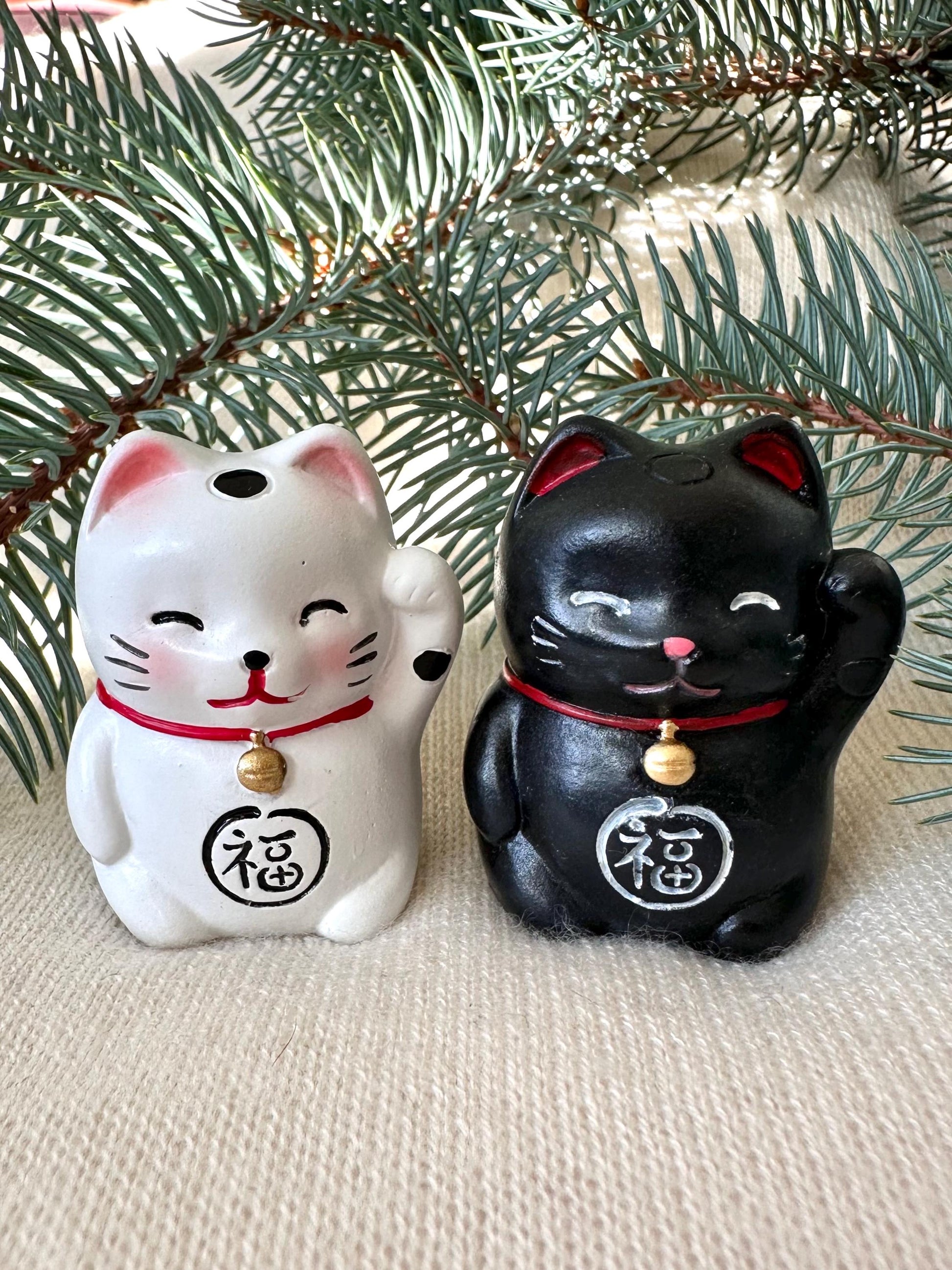 Lucky Cat Statue