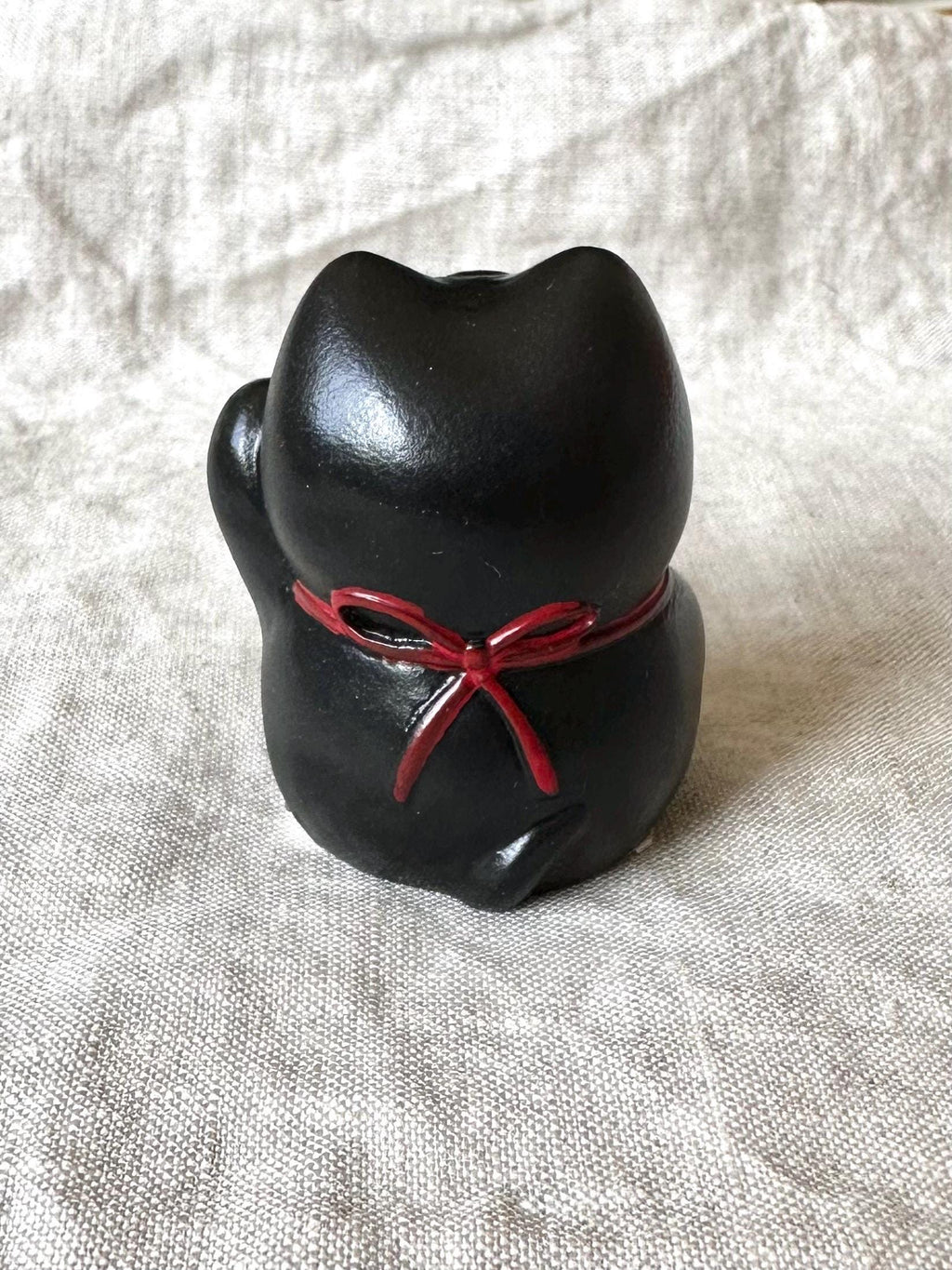 Lucky Cat Statue