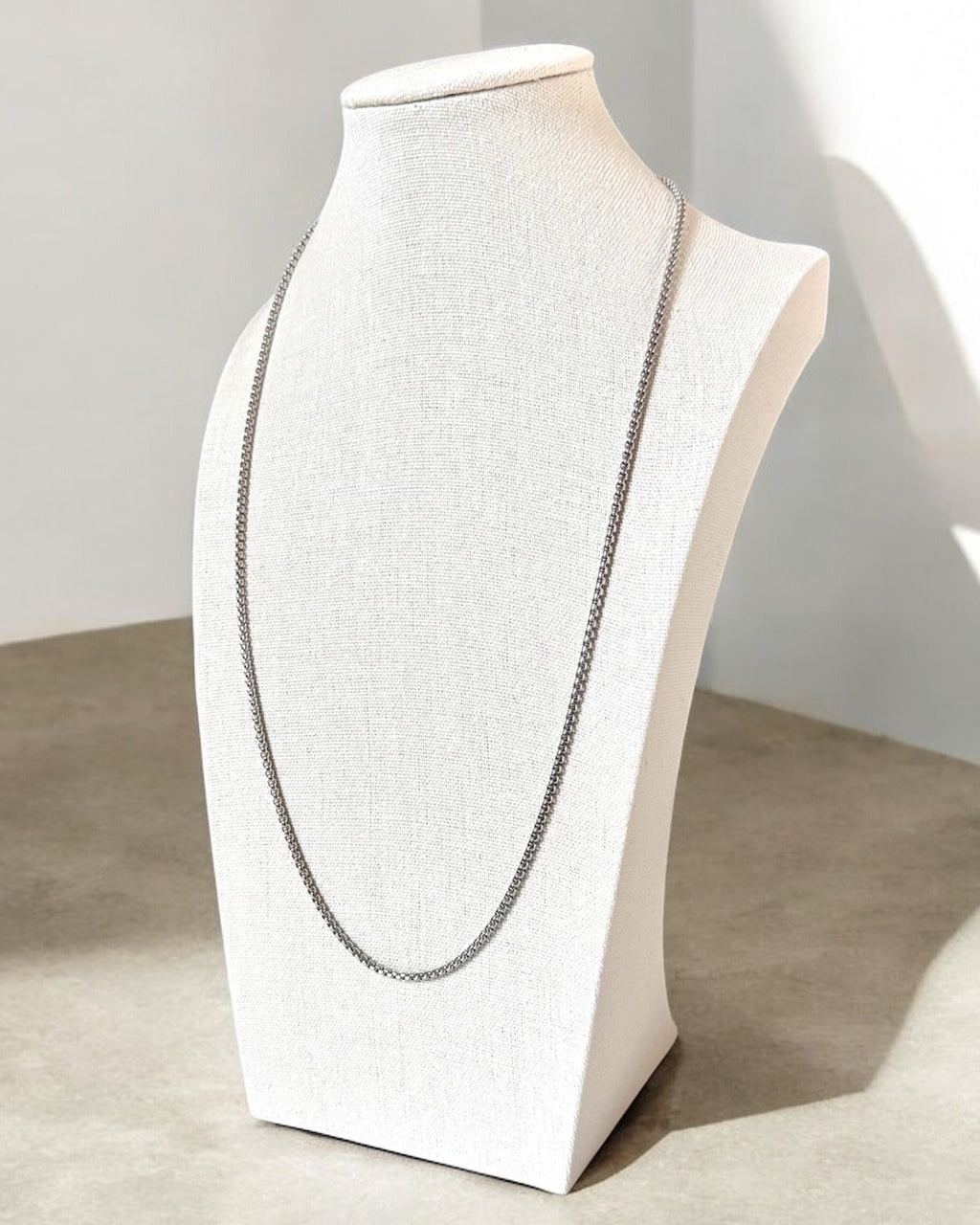 Rounded Box Chain Necklace