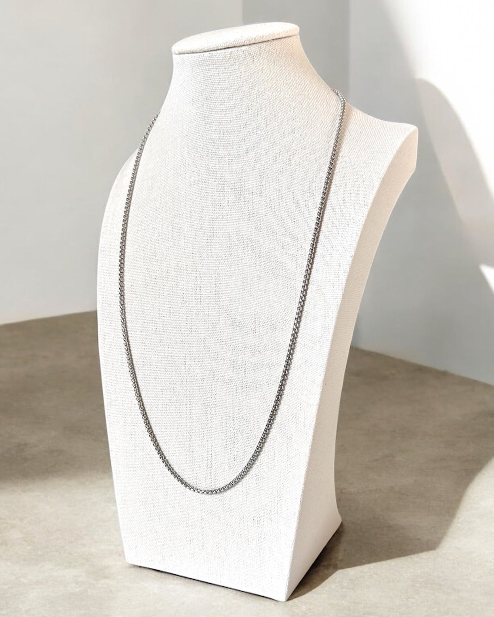 Rounded Box Chain Necklace